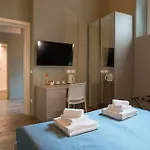 Gogo\' Petit Hotel